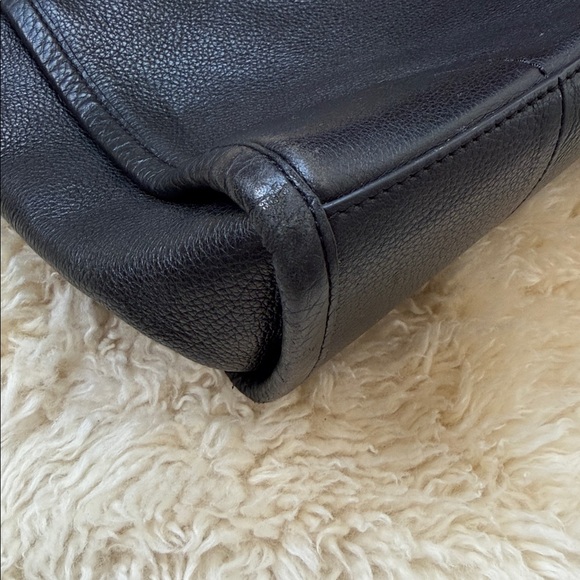 Tory Burch Britten Small Black Leather Bag - Picture 8 of 10